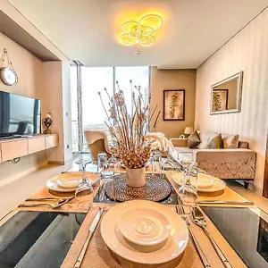  شقة By Latinem Luxury 2br Holiday Cv B1309 Near Burj Khalifa