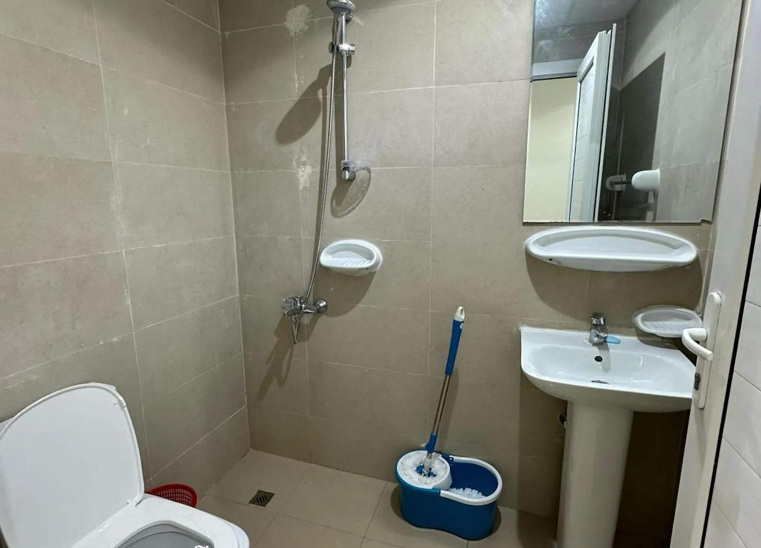 Palm Inn Deira Mix Dormitory Dubai Apartment