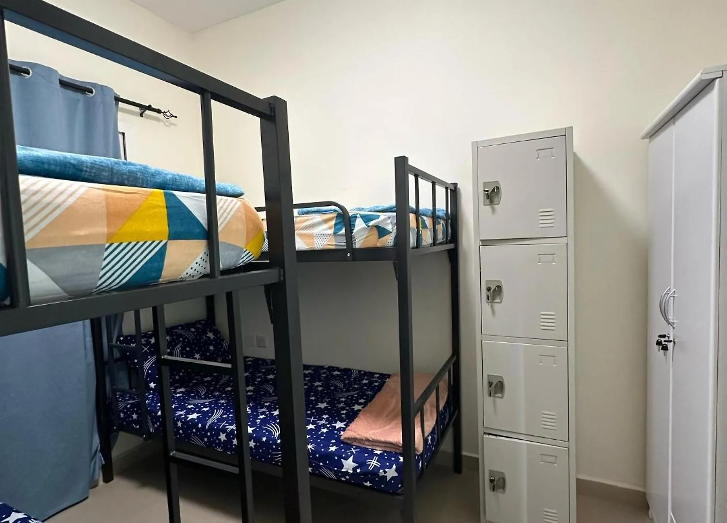 Palm Inn Deira Mix Dormitory Dubai Apartment